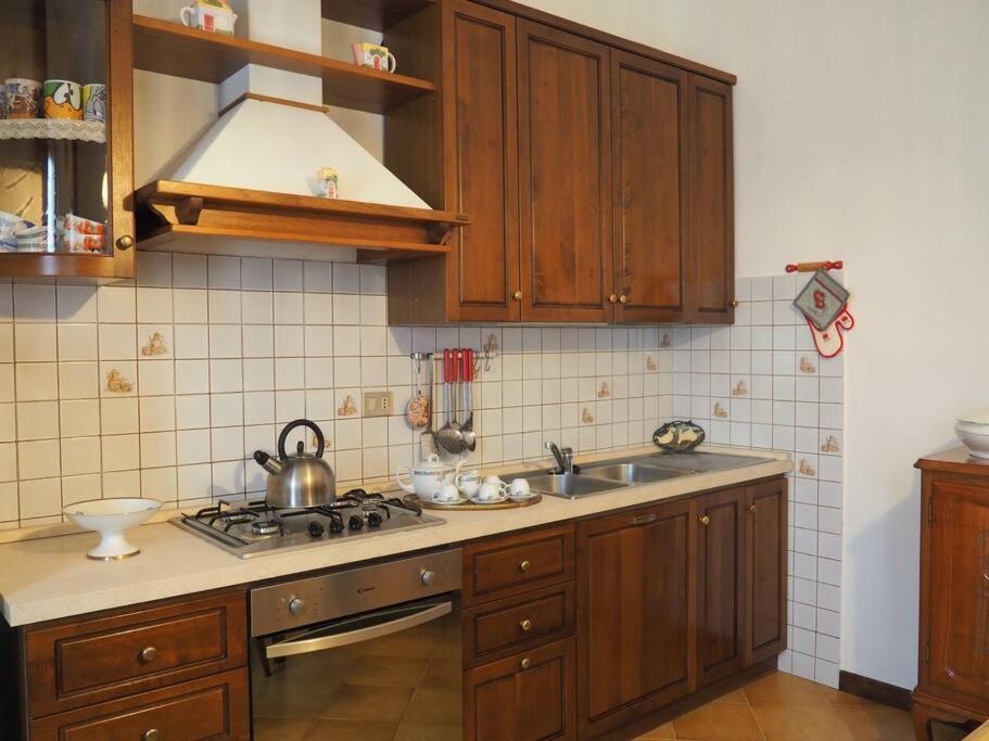 Апартаменти Casa Volpe Magliano Alfieri Екстер'єр фото